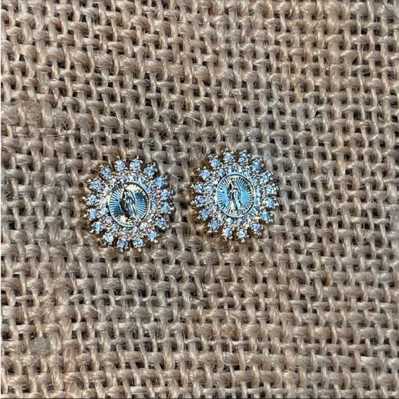 Gold plated virgin Mary CZ Earrings New Gorgeous catholic - Picture 6 of 9